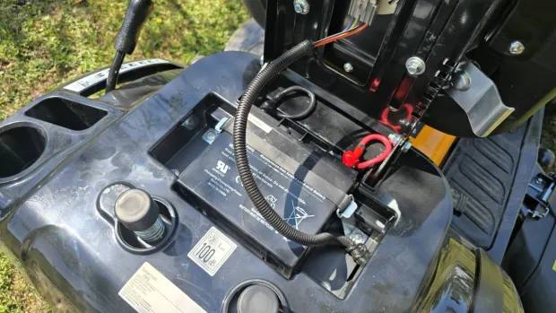 Pripremite traktorsku kosilicu za novu sezonu
