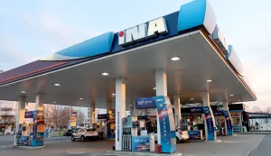 24.03.2026., Zagreb - Jutro nakon poskupljenja na benzinskoj pumpi INA u Dubravi ima svih vrsta goriva i nema guzvi. Vlada je donijela nove mjere ogranicenja cijena goriva, pa je od ponoci Eurosuper poskupio s dosadasnjih 1.50 na 1.62 eura po litri, dok eurodizel umjesto dosadasnjih 1.55 stoji 1.73 eura po litri. Plavi dizel poskupio je s 0.89 na 1.19 eura po litri. Photo: Patrik Macek/PIXSELL