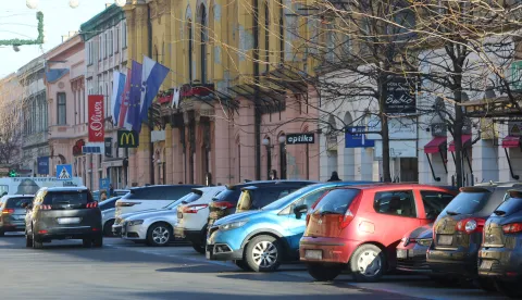Osijek, 27. 12. 2024, Nema vi&scaron;e naplae parkiranja, parkirni automati, znakovi, najavljena je demontaža parkirnih automata.... ilustracijasnimio GOJKO MITIĆ