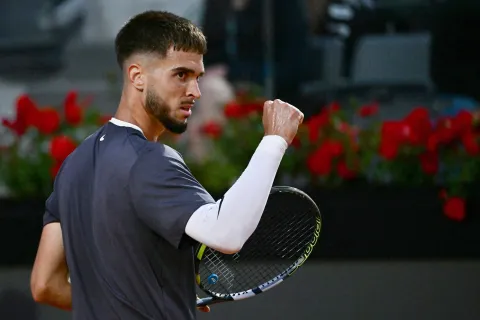 DINO PRIŽMIĆ, NOVAK ĐOKOVIĆ Croatia's Dino Prizmic reacts as he plays against Serbia's Novak Djokovic during their men's singles match of the WTA Rome Open tennis tournament at the Foro Italico in Rome on May 8, 2026. (Photo by Filippo MONTEFORTE/AFP)