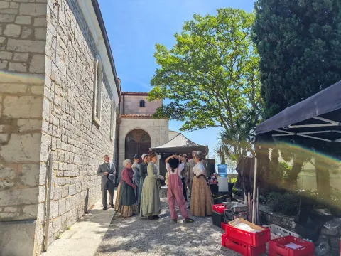 Benjamin Greenacre o snimanju popularne serije: Opatija će &ldquo;glumiti&rdquo; Azurnu obalu u seriji &ldquo;The Forsytes&rdquo;
