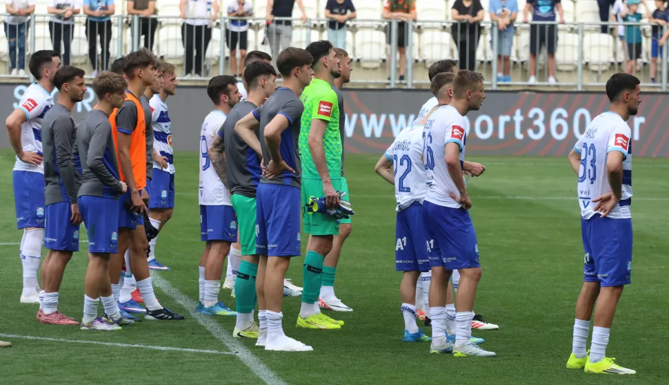 Osijek, 10. 05. 2026, Opus Arena, nogomet, Osijek - Istra, SuprerSport HNL 25/26. Igrači Osijeka.snimio GOJKO MITIĆ