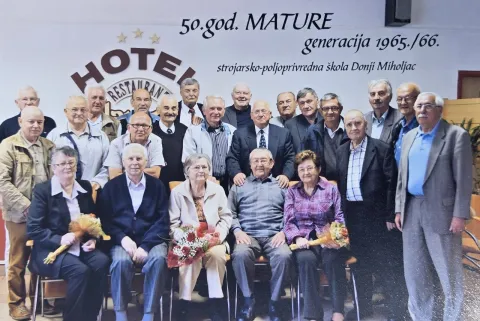 U donjomiholjačku srednju &scaron;kolu i&scaron;lo se čak i s Korčule