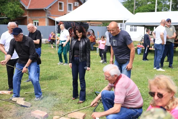 &Scaron;ezdeset biciklista vozilo kroz povijest