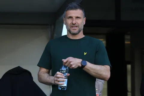 Osijek, 25. 2026, Opus Arena, nogomet, Osijek - Lokomotiva, SuperSport HNL 25/26.Trener Osijeka, Tomislav Radotić.snimio GOJKO MITIĆ