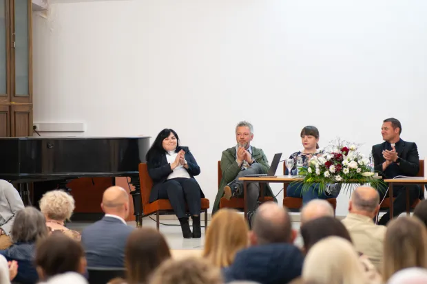 Osijek, 12. 5. 2026., Promocija knjige Camino autora Maria &Scaron;iljegaMirna Habuda Stanić; Bruno Jobst; Antonija Huljev; Ivan Benaković; promocija; knjiga; Camino; posjetitelji; sudionici