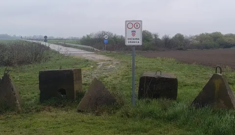 Državna granica sa Srbijom u Račinovcima foto: Marija Le&scaron;ić Omerović