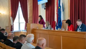 Osijek, 13. 5. 2026., Koordinacija gradonačelnika i načelnika sa županicomkoordinacija; načelnici; gradonačelnici; županija; županica; ugovori; općine