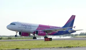 OSIJEK, 19. 05. 2017, ZRAČNA LUKA OSIJEK. DOČEK ZRAKOPLOVA WIZZ AIR NA LETU OSIJEK - BASEL.snimio GOJKO MITIĆ