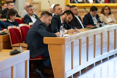 Osijek, 14. 5. 2026., Sjednica gradskog vijećagradsko vijeće; dječje vijeće; vjećnici; gradonačelnik; sjednica