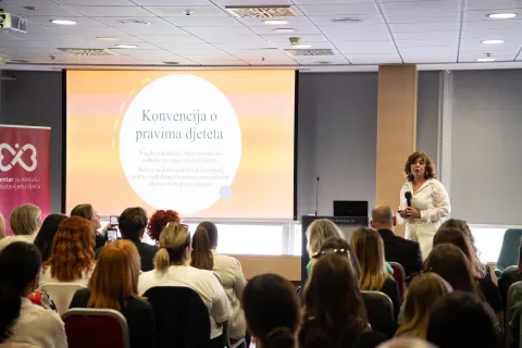 Osijek, 15. 5. 2026., Psihosocijalni aspekti suvremenog roditeljstvaTatjana Katkić Stanić; pravobraniteljica za djecu; Suvremeno roditeljstvo; psihosocijalni aspekti; centar za zlostavljanu djecu; CSI; roditeljstvo