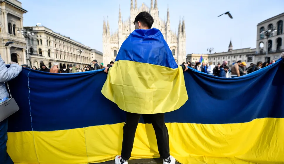 12.03.2022, Milano, ITA, Krieg in der Ukraine, Reaktionen und Proteste in Italien, im Bild Corteo di cittadini Ucraini da Stazione Centrale contro la invasione russa in Ucraina // Demonstration of Ukrainian citizens from Central Station against the Russian invasion of Ukraine during the War in Ukraine, reactions and protests in Milano, Italy on 2022/03/12. EXPA Pictures ? 2022, PhotoCredit: EXPA/ laPresse/ Claudio Furlan  *****ATTENTION - for AUT, SUI, CRO, SLO only*****