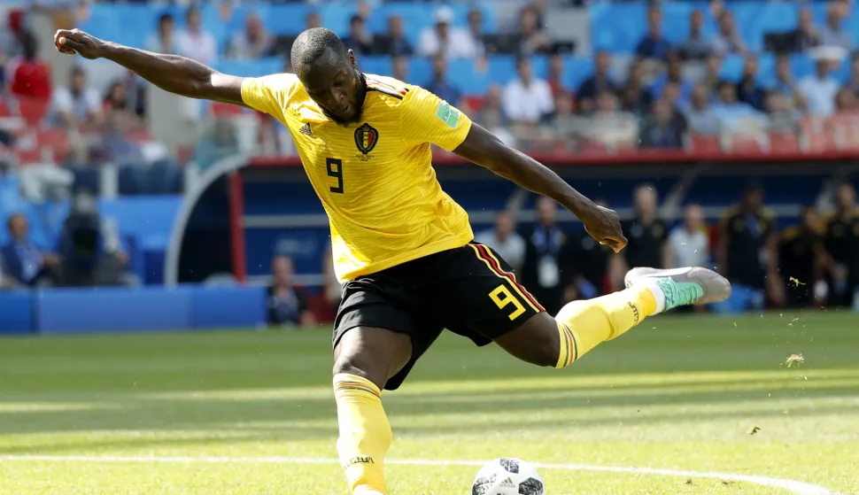 epa06832891 Romelu Lukaku of Belgium scores the 2-0 lead during the FIFA World Cup 2018 group G preliminary round soccer match between Belgium and Tunisia in Moscow, Russia, 23 June 2018.(RESTRICTIONS APPLY: Editorial Use Only, not used in association with any commercial entity - Images must not be used in any form of alert service or push service of any kind including via mobile alert services, downloads to mobile devices or MMS messaging - Images must appear as still images and must not emulate match action video footage - No alteration is made to, and no text or image is superimposed over, any published image which: (a) intentionally obscures or removes a sponsor identification image; or (b) adds or overlays the commercial identification of any third party which is not officially associated with the FIFA World Cup) EPA/FELIPE TRUEBA  EDITORIAL USE ONLY