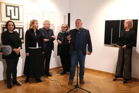 Deset godina pripremana izložba o Juliju Kniferu