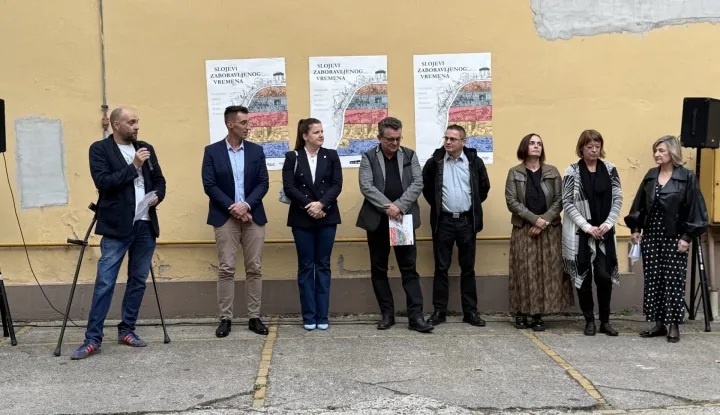 izložba "Slojevi zaboravljenog vremena. Vučedolsko naselje na telu Tržnica u Vinkovcima"