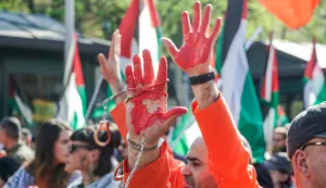 MILAN - March organized by the Association of Palestinians in Italy (API) against the war and the death penalty for prisoners, partisans, and Palestinians held in Israeli jails. April 4 (Photo by Emanuele De Carli/ipa-agency.net/IPA/Sipa USA) Photo: IPA/SIPA USA