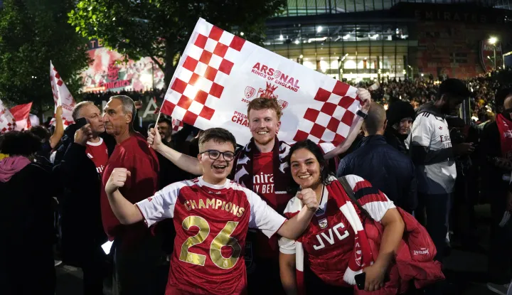 Sjeverni London nije spavao. Nakon 22 godine čekanja naslov je stigao na Emirates