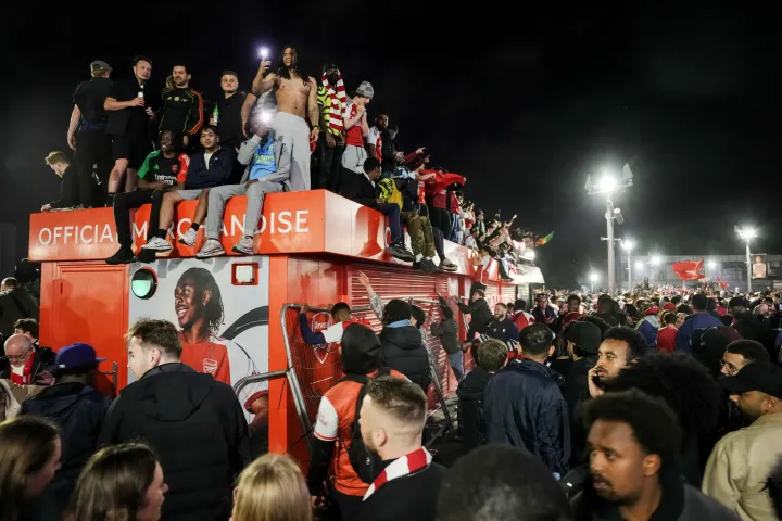Sjeverni London nije spavao. Nakon 22 godine čekanja naslov je stigao na Emirates