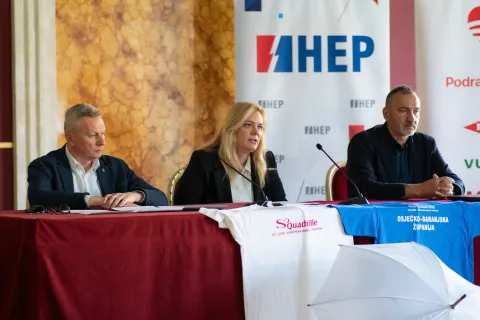 Osijek, 20. 5. 2026., Presica povodom 20. QuadrilleTihomir Florijančić; Daria Palo&scaron;; Domagoj Jukić; Quadrilla; presica; maturanti; ples