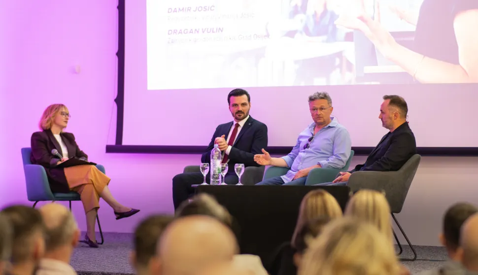 Osijek, 20. 5. 2026., Business akademijaIva &Scaron;ulentić; Dragan Vulin; Damir Josić; Jerko Brajković; business akademija; HT; konferencija; tehnologija; posjetitelji
