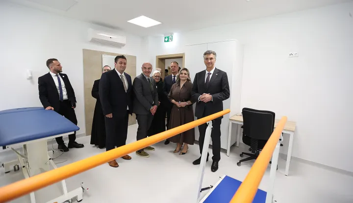 . Ovo govorim kako bismo osvijestili koliko su ovakvi projekti važni. Voćin je među najbržima i najučinkovitijima u provedbi i na tome vam čestitam &ndash; 