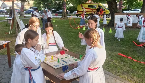 27. Smotra dječjih folklornih skupina VSŽ-a u Županjifoto: Marija Le&scaron;ić Omerović