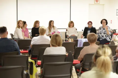Osijek, 23. 05. 2026., Stara pekara, Zmajada - panel, panelisti; Ivana Vučemilović &Scaron;imunović; Terezija Blekić; Marija Heffer; Ksenija Romstein; Vlatka Križan; Tanja Popović Filipović; Maja &Scaron;timac, važnost igre, SNIMIO BRUNO JOBST