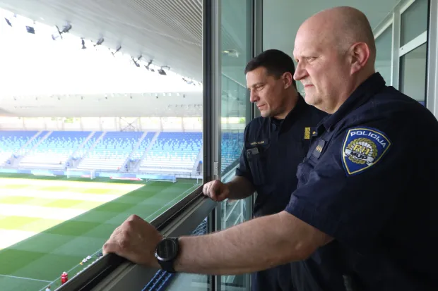 Reporteri u policijskoj &ldquo;VAR sobi&rdquo;: Navijače i huligane uvijek treba razlikovati, ne radi se o istoj kategoriji gledatelja