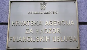 Zagreb, 01.02.2019 -Konferencija za medije Hrvatske agencije za nadzor financijskih usluga (Hanfa) povodom pribliavanja brojci od 100 milijardi kuna imovine obveznih mirovinskih fondova. Tim su se povodom osvrnuti na rad i poslovanje mirovinskih fondova u Hrvatskoj i novosti koje donose zakonske promjene. Na fotografiji natpisna ploča u Račkoga 6. foto HINA /Zvonimir KUHTIĆ/ zk