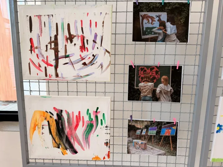 Izložba dječjih radova - ekspresivna art terapija