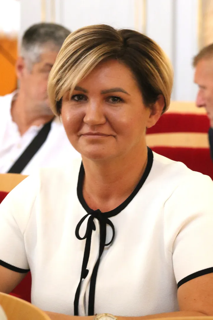 Osijek 26. 08. 2925, Velika vjećnica Županije - dodjela potpora za projekte 13 lokalnih samouprava. Načelnica Općine Draž, Valentina Avdičević.snimio GOJKO MITIĆ