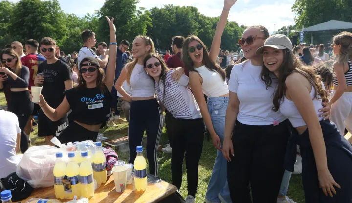 Osijek, 29.05. 2025, Kampus, ledina na južnoj strani Kampusa. Studentska ro&scaron;tiljada.snimio GOJKO MITIĆ