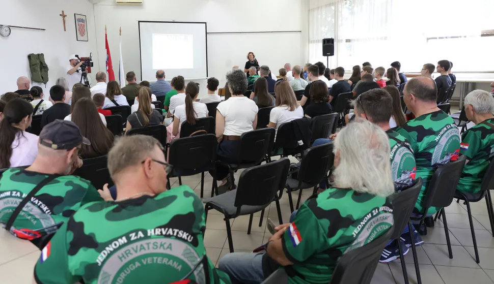 Osijek, 28. 05. 2026., GČ Jug 2, sat povijesti, branitelji i učenici, Dan državnosti, Dan GČ Jug 2SNIMIO BRUNO JOBST