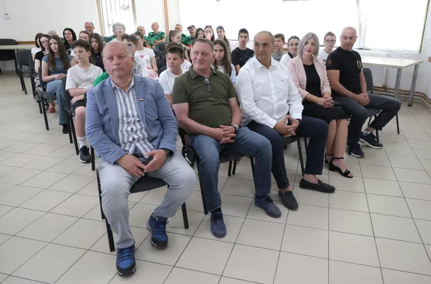 Osijek, 28. 05. 2026., GČ Jug 2, sat povijesti, branitelji i učenici, Dan državnosti, Dan GČ Jug 2, Damir Buljević; Miljenko Kolobarić; Ante Blažević; Sanja Ivković; Jurica ToljSNIMIO BRUNO JOBST
