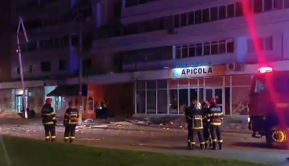 A image grab obtained on May 29, 2026, from footage posted on the Facebook page of Romania's emergency services show first responders on the scene after a drone crashed into a residential building in the city of Galati, western Romania. The Romanian defence ministry said a Russian drone struck an apartment building in the country, which is a NATO member, during the night of May 28-29, 2026. (Photo by FACEBOOK/IGSU - Inspectoratul General pentru Situatii de Urgenta, Romania/AFP)/XGTY - RESTRICTED TO EDITORIAL USE - MANDATORY CREDIT "AFP PHOTO/FACEBOOK PAGES OF ROMANIA'S EMERGENCY SERVICES" - NO MARKETING NO ADVERTISING CAMPAIGNS - DISTRIBUTED AS A SERVICE TO CLIENTS - NO ARCHIVE - NO RESALE