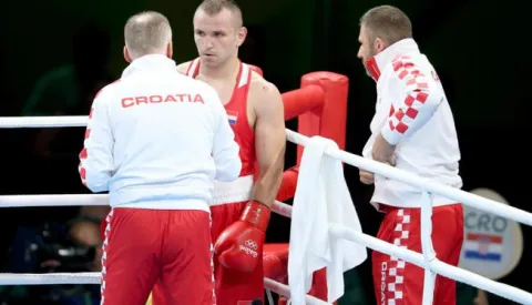 10.08.2016., Rio de Janeiro, Brazil - Olimpijske igre Rio 2016. Boks, poluteska kategorija do 81kg. Hrvoje Sep, Hrvatska - Michel Borges, Brazil. Photo: Igor Kralj/PIXSELL------gn tri stupca color sport