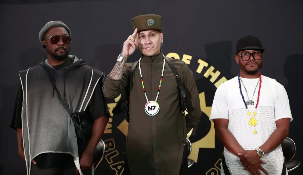 epa06953677 The members of the US music band The Black Eyed Peas, Will.i.am (L), Taboo (C) and Apl.de.ap (R) deliver a press conference at the Pepsi Center, in Mexico City, Mexico, 16 August 2018. The band is in Mexico City to perform a concert. EPA/JosA&Scaron; MA&Scaron;ndez