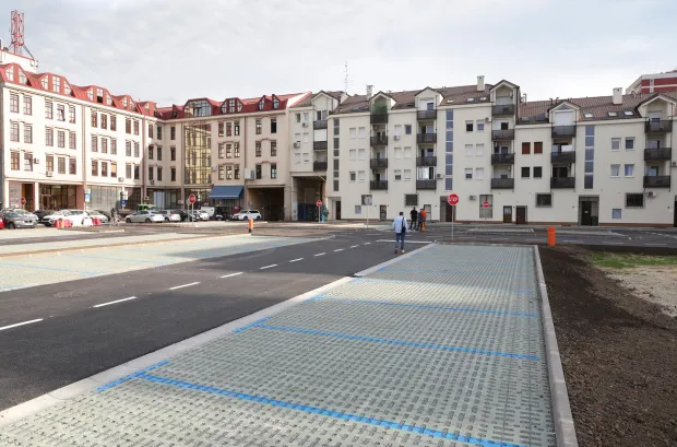 Osijek, 31. 05. 2026., Ulica Hrvatske republike 41-43, nova parkirali&scaron;na mjesta, novi parking, novo parkirali&scaron;te, obilazakSNIMIO BRUNO JOBST