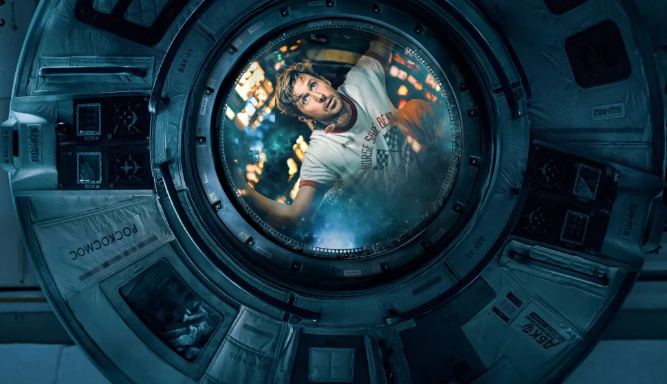 USA. Ryan Gosling in (C)Amazon MGM Studios new movie: Project Hail Mary (2026). Plot: Science teacher Ryland Grace wakes up alone on a spaceship light-years from Earth. As his memory returns, he uncovers a mission to stop a mysterious substance killing the sun, and save Earth. An unexpected friendship may be the key. Ref:LMK106-J11649-040326 Supplied by LMKMEDIA. Editorial Only. Landmark Media is not the copyright owner of these Film or TV stills but provides a service only for recognised Media outlets. pictures@lmkmedia.com Photo: Supplied by LMK/ipa-agency.net/IPA