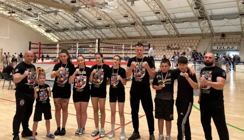 Osam &ldquo;husovaca&rdquo;, osam zlata na Muaythai Omi&scaron; Openu