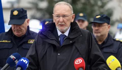 Zagreb, 09.12.2025 - Potpredsjednik Vlade i ministar unutarnjih poslova Davor Božinović nazočio je programu primopredaje 467 vozila za potrebe granične policije. Na slici ministar Davor Božinović.foto HINA/ Damir SENČAR/ ds