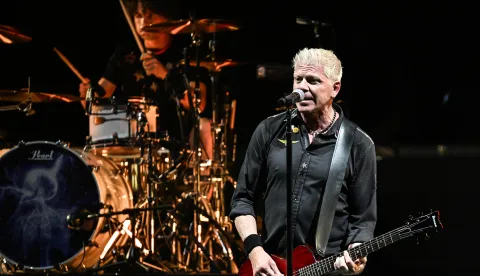 WEST PALM BEACH - JUL 12 Dexter Holland and The Offspring in concert at the iTHINK Financial Amphitheatre in West Palm Beach, Florida, July 11, 2025. (Photo by Ron Elkman/USA TODAY NETWORK/Sipa USA)                          Photo: Ron Elkman/SIPA USA
