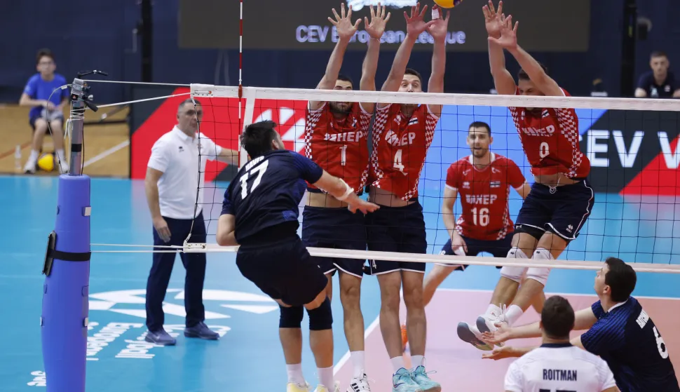 05.06.2026., Osijek, dvorana Gradski vrt - Turnir odbojkaske Europske lige, Hrvatska - Izrael.. Ratko Peris, Kruno Nikacevic, Leo Andric, Dusan Banicevic Photo: Davor Javorovic/PIXSELL