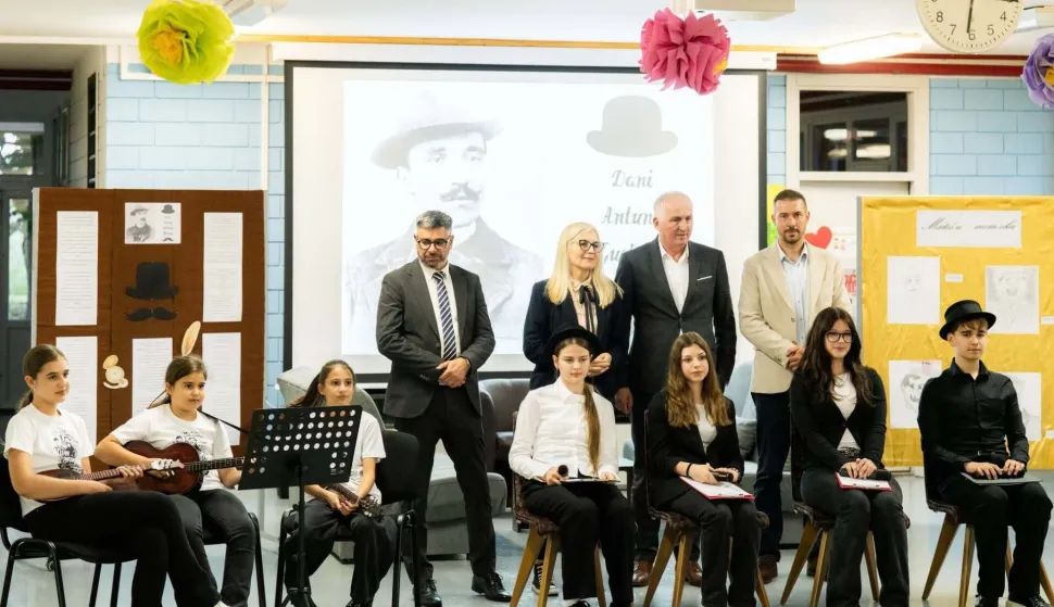 10. Dani Antuna Gustava Mato&scaron;a