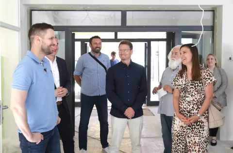 Osijek, 08. 06. 2026., Korčulanska 3, DV Krijesnica, radovi, obilazak radova, obnova, Ivan Radić; Josip Jukić; Livio Međurečan; Ana MihaljevićSNIMIO BRUNO JOBST