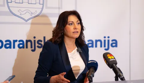 Osijek, 29. 5. 2026., Potpisivanje ugovora, projekt Na&scaron;a Slavonija i Baranja, na&scaron; domNata&scaron;a Trami&scaron;ak; ugovori; nekretnine; potpore; potpisivanje ugovora; mlade obitelji; stanovanje; projekt