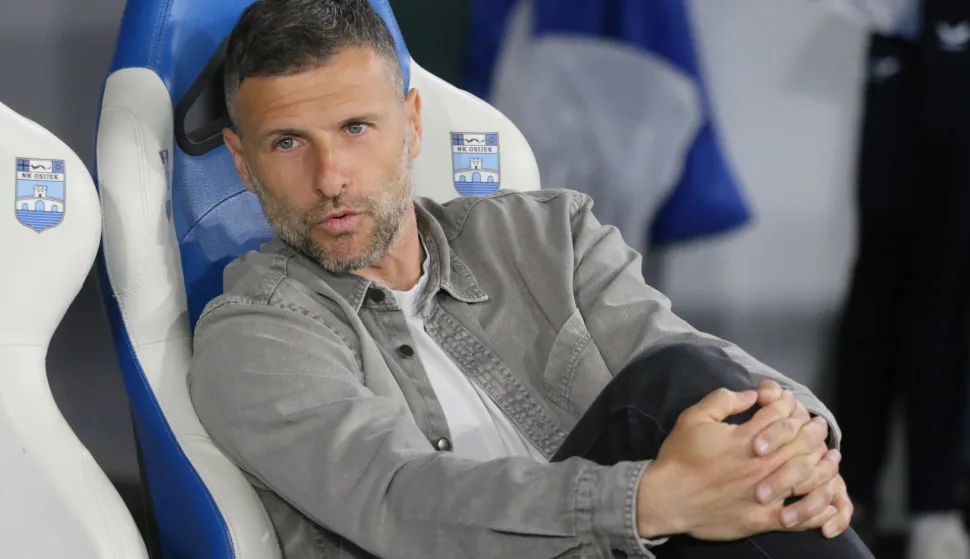 Osijek, 17. 04. 2026, Opus Arena, nogomet, Osijek - Varaždin, SuperSport HNL 25/26. Trener Osijeka, Tomislav Radotić.snimio GOJKO MITIĆ