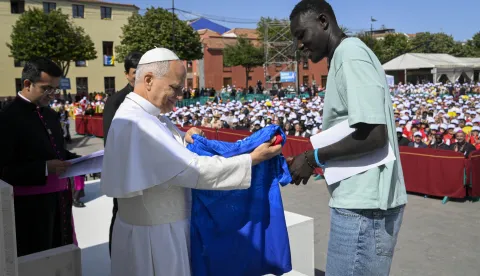 IPA85606867 - ITALY REL - June 12, 2026 Apostolic Journey to Spain - Pope Leo XIV - Meeting with organizations working on migrant integration Photograph by VATICAN MEDIA/ Catholic Press Photo RESTRICTED TO EDITORIAL USE - NO MARKETING - NO ADVERTISING CAMPAIGNS. (Photo by VATICAN MEDIA/Catholic Press Photo/IPA/Sipa USA) Photo: IPA/SIPA USA