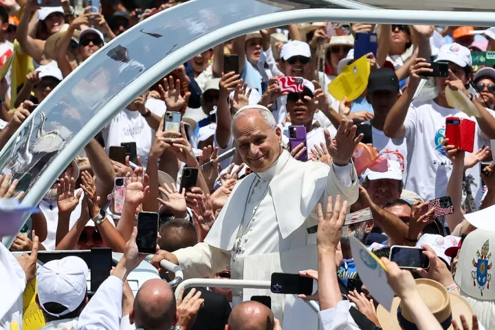 Pope Leo XIV arrives to celebrate Holy Mass at the Port of Santa Cruz de Tenerife, Tenerife, Canary Islands, Spain, June 12, 2026, on the day he meets with migrants and humanitarian organizations, as part of a seven-day apostolic journey to Spain, with visits to Madrid, Barcelona and the Canary Islands. REUTERS/Yara Nardi Photo: YARA NARDI/REUTERS