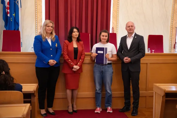 Osijek, 15. 6. 2026., Dodjela pohvalnica učenicima osnovne i srednje &scaron;koleučenici; pohvalnice; mentori; uspjeh; natjecanja